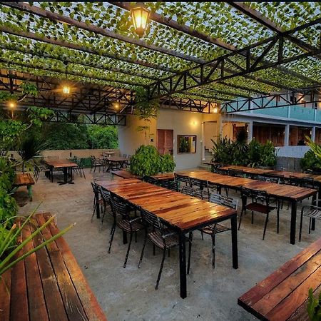 Joe Fisherman Inn Kampung Teluk Nipah Exterior photo
