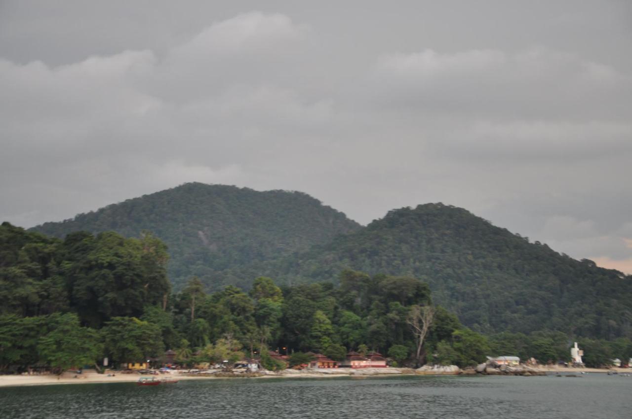 Joe Fisherman Inn Kampung Teluk Nipah Exterior photo